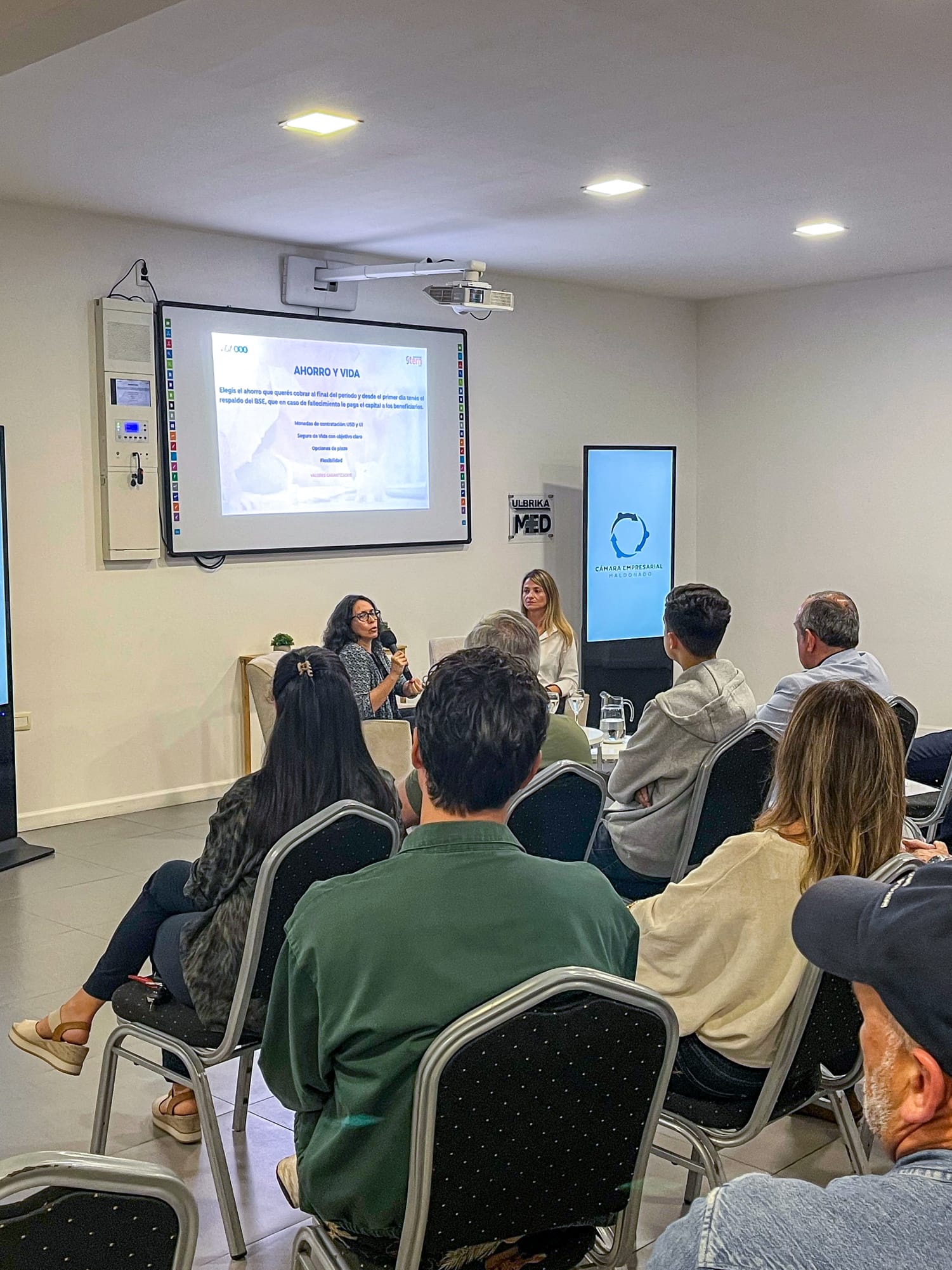 Charla sobre inversiones y seguros para nuestros socios